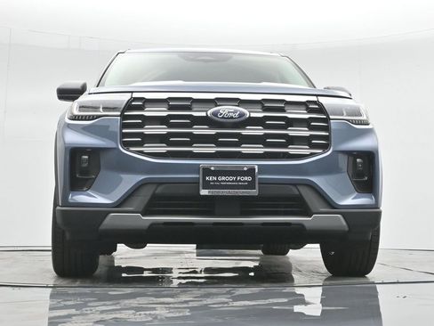 New 2025 Ford Explorer Active w/ Active Comfort Package image 29