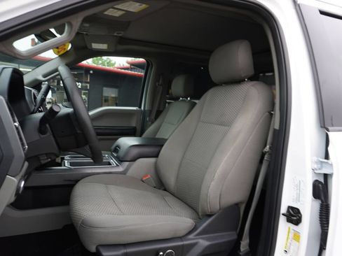 Used 2018 Ford F150 XLT w/ Equipment Group 302A Luxury AWD/4WD image 22