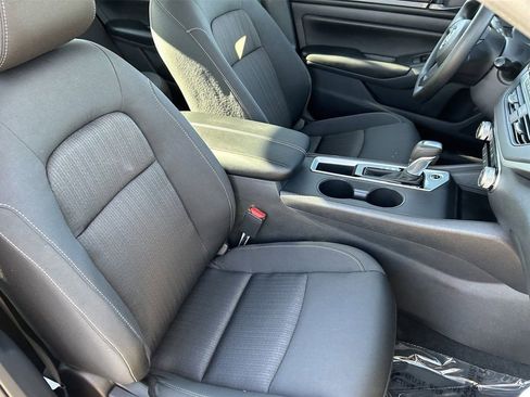 New 2025 Nissan Altima 2.5 S image 10