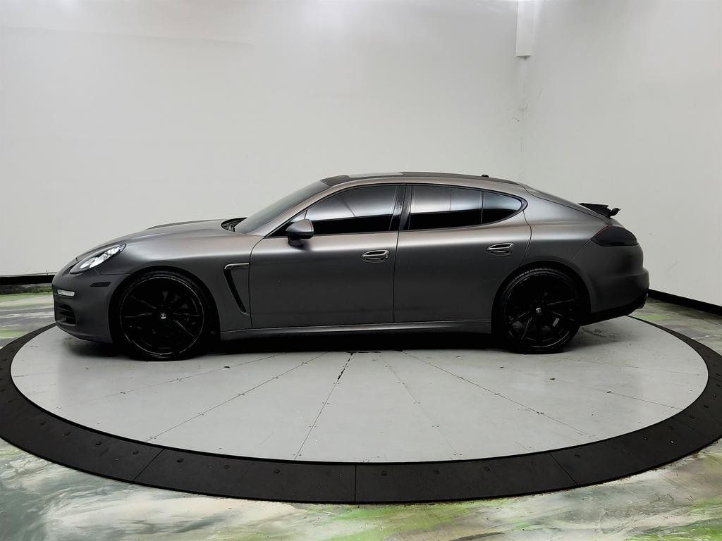 Used 2014 Porsche Panamera 4 AWD/4WD image 8