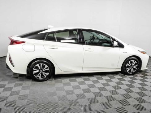 Used 2017 Toyota Prius Prime Advanced FWD image 2