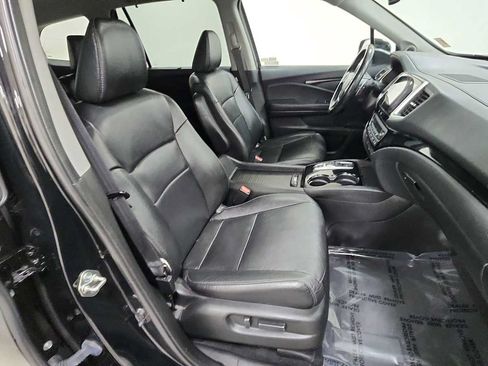 Used 2018 Honda Pilot Touring image 31