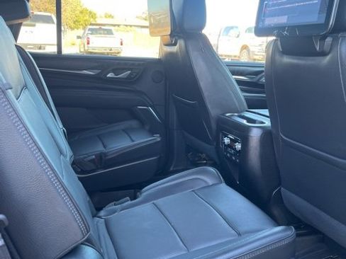 Used 2023 GMC Yukon Denali w/ LPO, Floor Liner Package image 10