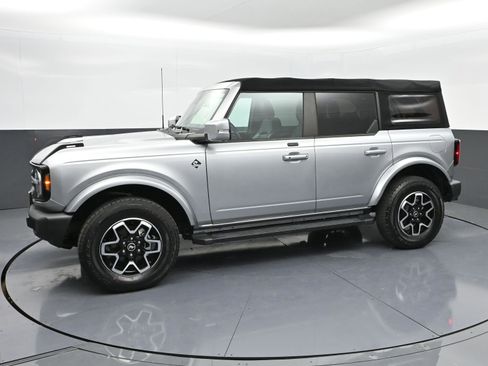 Used 2021 Ford Bronco Outer Banks image 28