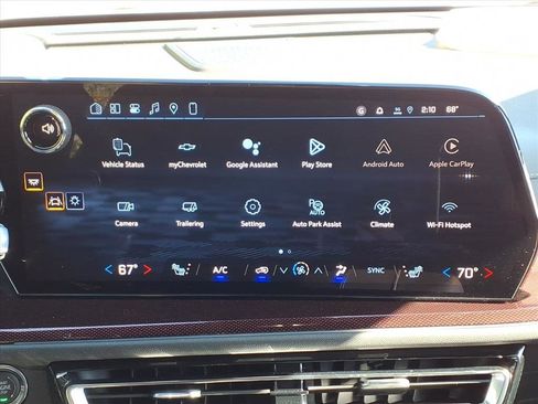 New 2026 Chevrolet Traverse Z71 w/ Enhanced Driving Package AWD/4WD image 8