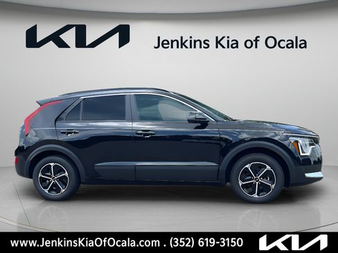 New 2026 Kia Niro LX FWD image 2