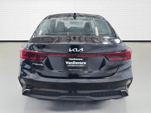 Used 2024 Kia Forte LXS FWD image 8