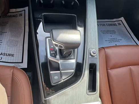 Used 2021 Audi A4 2.0T allroad Premium Plus AWD/4WD image 24