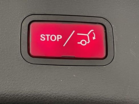 Used 2019 Mercedes-Benz GLA 250 4MATIC image 20