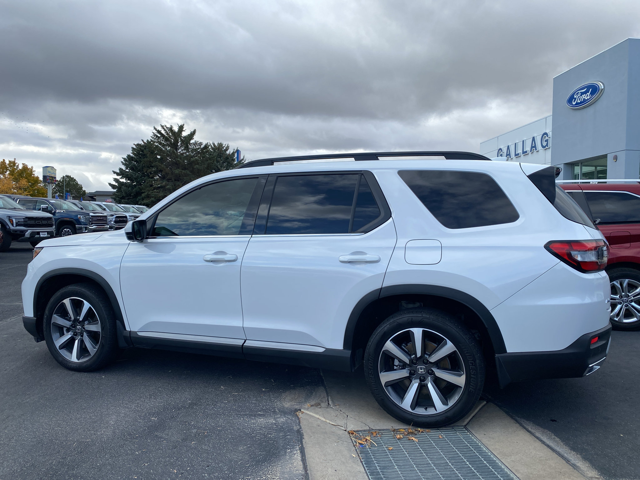 Used 2024 Honda Pilot Elite image 25