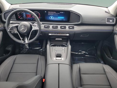 Certified 2026 Mercedes-Benz GLS 450 4MATIC image 13
