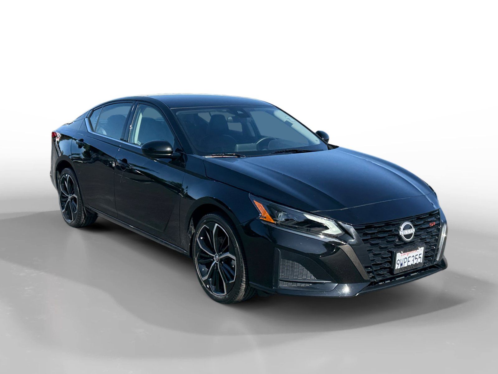 Used 2025 Nissan Altima 2.5 SR AWD/4WD image 7