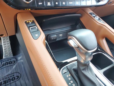 Used 2024 Kia Telluride SX Prestige X-Line image 25