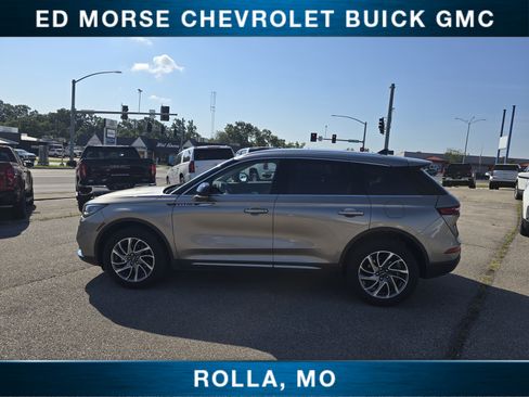 Used 2021 Lincoln Corsair AWD image 6