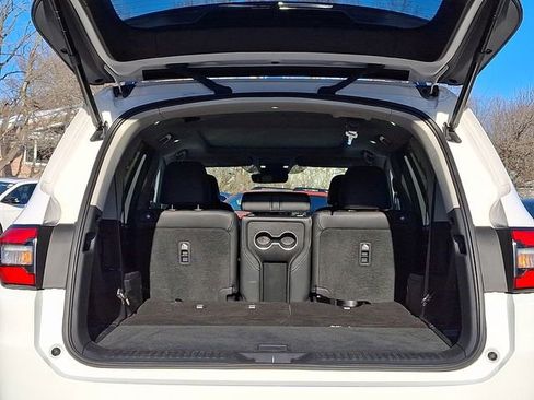 Used 2024 Honda Pilot Touring image 24