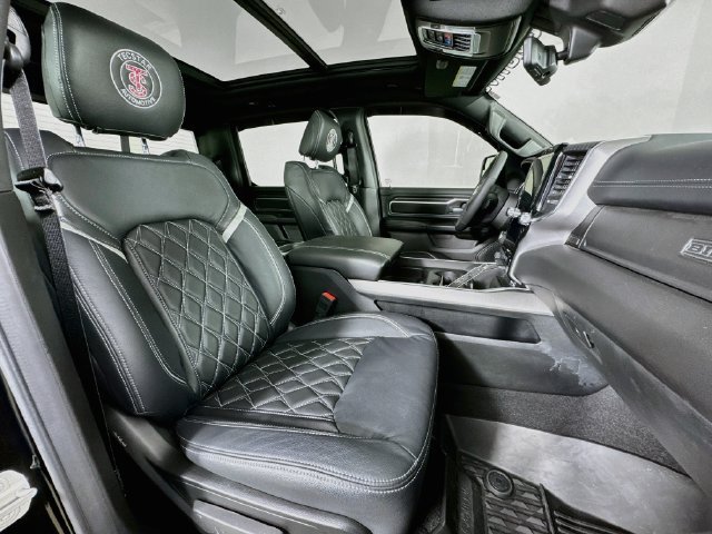 Used 2025 RAM 1500 Big Horn AWD/4WD image 29