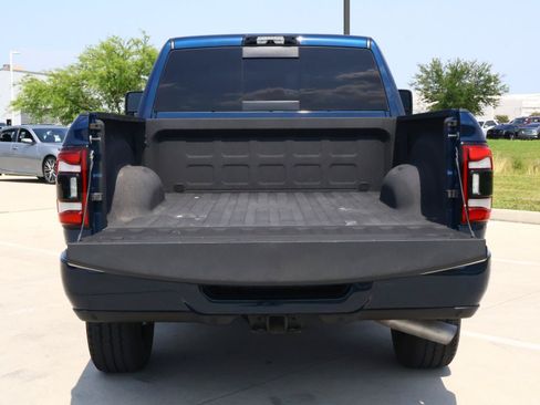 Used 2024 RAM 2500 Laramie w/ Night Edition AWD/4WD image 8