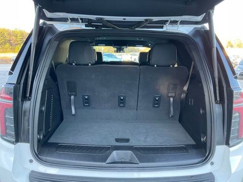 Used 2025 Chevrolet Tahoe LT image 17