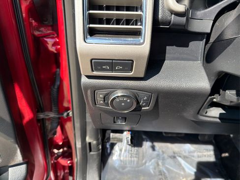 Used 2015 Ford F150 Lariat w/ Equipment Group 501A Mid image 18