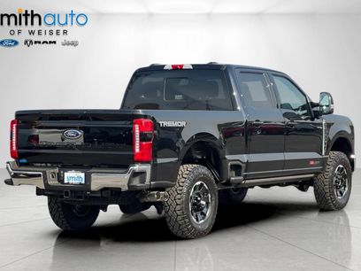 New 2026 Ford F350 Lariat w/ Tremor Off-Road Package