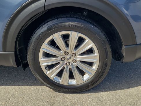 Used 2021 Ford Explorer Limited w/ Equipment Group 301A RWD image 33
