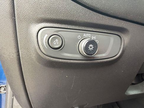 Used 2022 Chevrolet Equinox LT FWD image 23