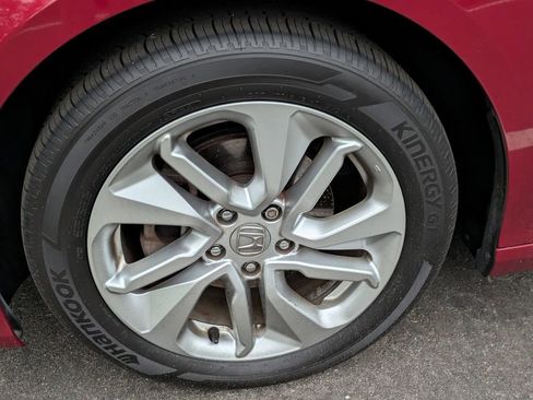 Used 2019 Honda Accord LX image 7