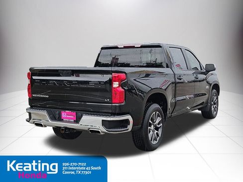 Used 2022 Chevrolet Silverado 1500 LT w/ Z71 Off-Road Package AWD/4WD image 8