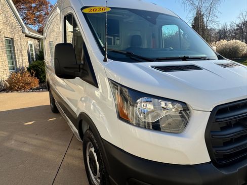 Used 2020 Ford Transit 250 Medium Roof w/ Load Area Protection Package image 30