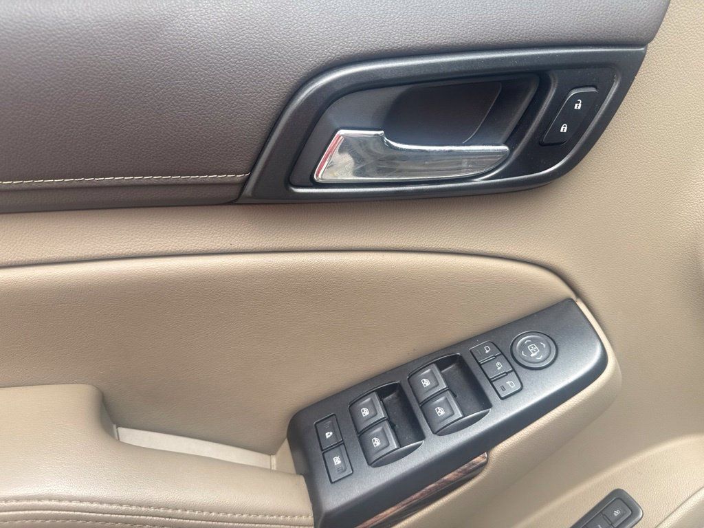 Used 2020 GMC Yukon SLT w/ Premium Edition RWD image 12