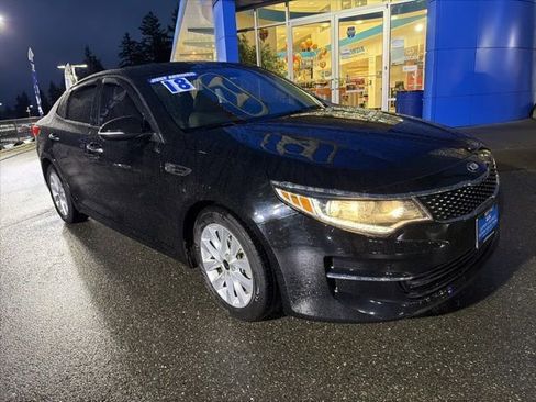 Used 2018 Kia Optima EX w/ Premium Package image 2