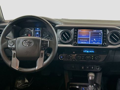 Used 2023 Toyota Tacoma TRD Off-Road AWD/4WD image 18