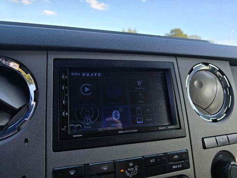 Used 2015 Ford F250 XLT image 24