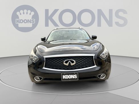 Used 2017 INFINITI QX70 AWD w/ Premium Package image 4