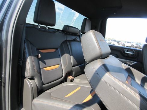 Used 2022 GMC Sierra 2500 AT4 w/ Gooseneck/5TH Wheel Package AWD/4WD image 23