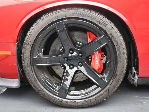 Used 2016 Dodge Challenger SRT Hellcat image 16