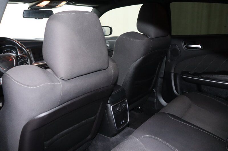Used 2018 Dodge Charger R/T Scat Pack w/ Beats Audio Group RWD image 25