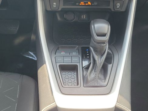 Certified 2023 Toyota RAV4 XLE w/ Convenience Package FWD image 21
