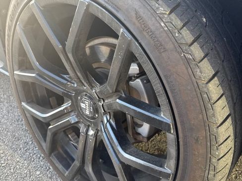 Used 2019 Chevrolet Blazer LT FWD image 5