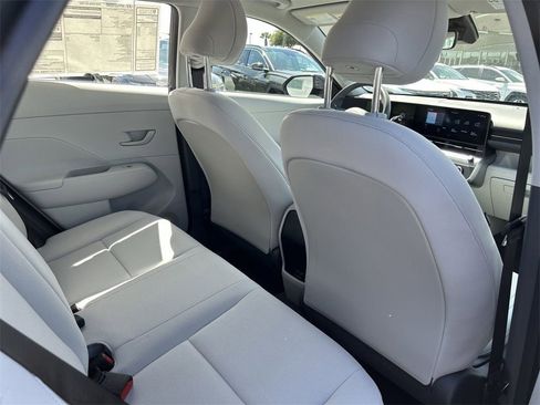 New 2026 Hyundai Kona SE image 19
