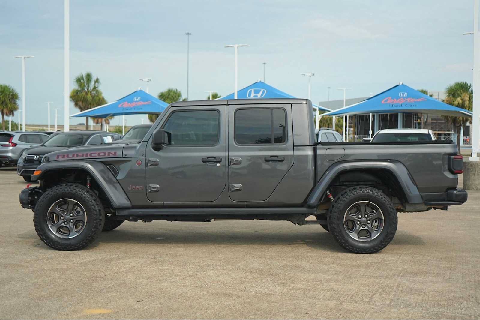 Used 2021 Jeep Gladiator Rubicon AWD/4WD image 3