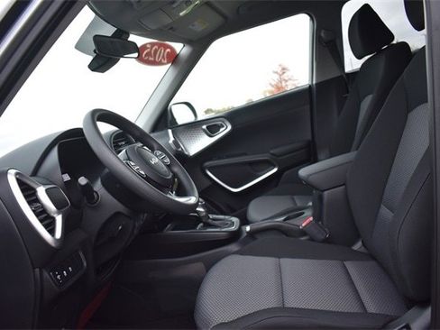 New 2025 Kia Soul LX image 19