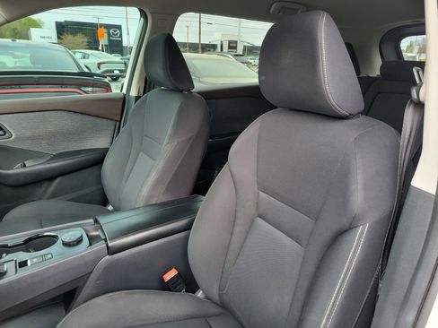 Used 2023 Nissan Rogue S image 16