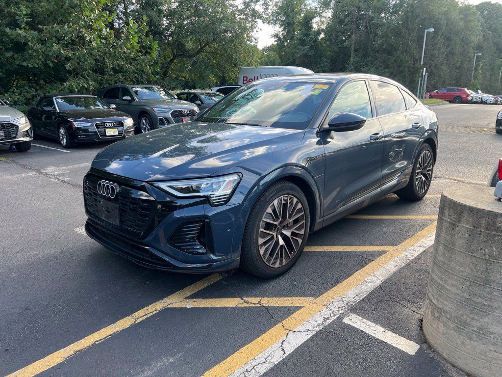 Used 2024 Audi Q8 e-tron Premium Plus AWD/4WD image 1