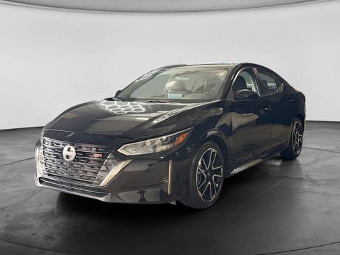 Used 2025 Nissan Sentra SR image 7
