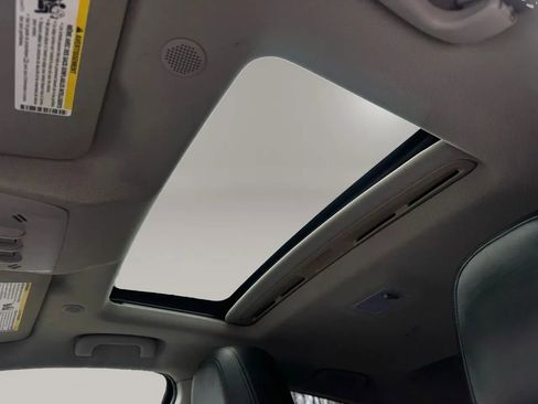 Used 2013 Buick Encore Premium image 23