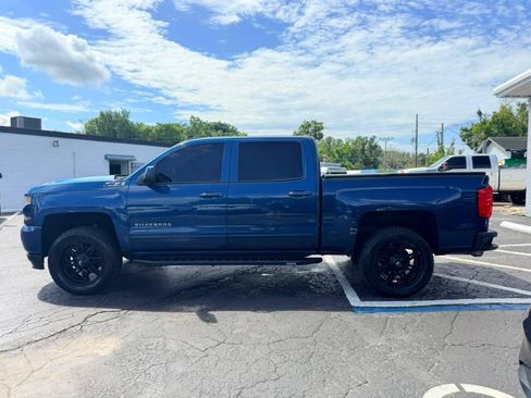 Used 2018 Chevrolet Silverado 1500 LT w/ All Star Edition AWD/4WD image 4