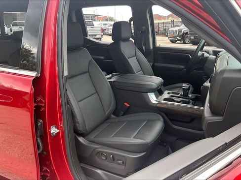 Certified 2026 GMC Sierra 1500 SLT image 16