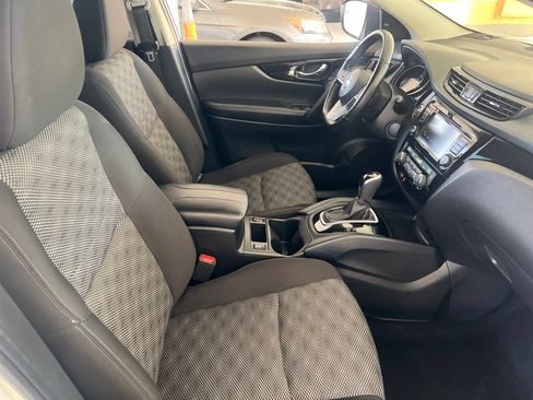 Used 2022 Nissan Rogue Sport SV AWD/4WD image 20