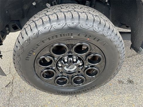 Used 2023 Ford F250 Lariat w/ Black Appearance Package image 13